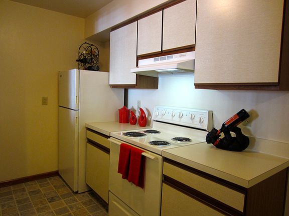 4th image of 4604 Downeast Ct APT 104