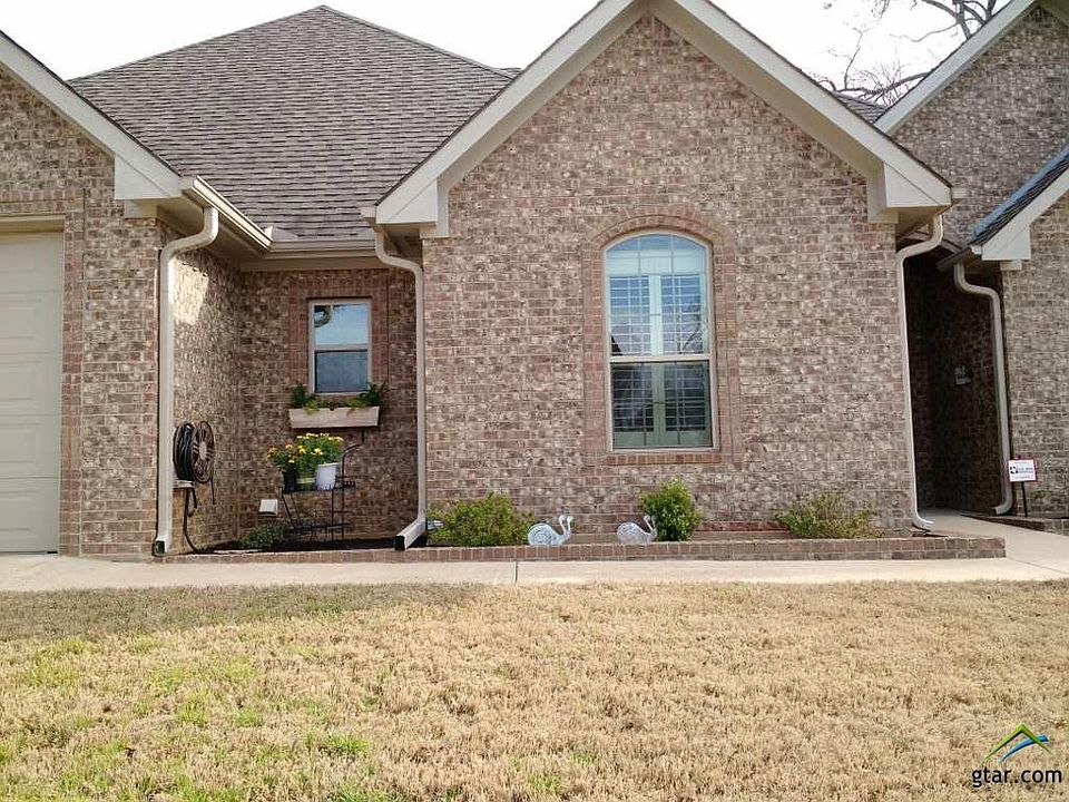 1st image of 115 Hook Norton Ln
