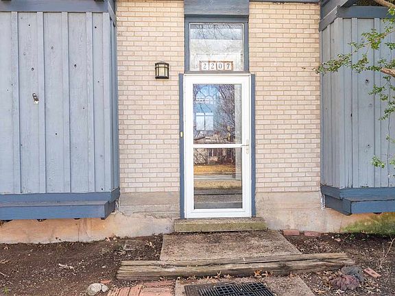 2nd image of 2207 W 23rd Ave