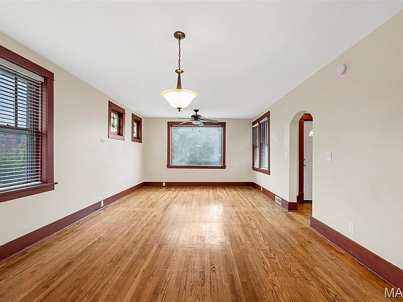 4th image of 2617 Michigan Ave