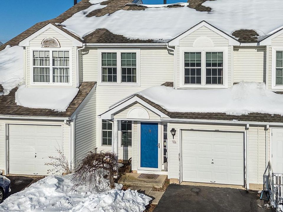 1st image of 3 Glen Meadow Ct