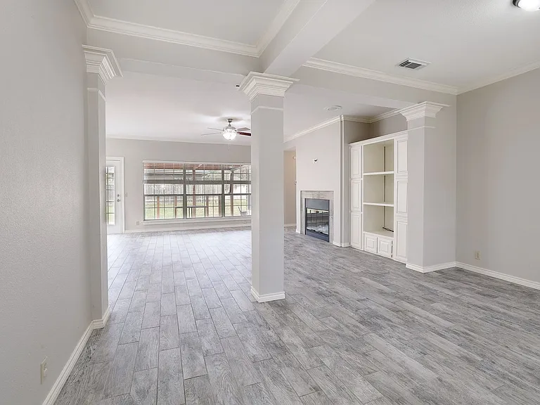 1811 Iris Ln — Photo 15