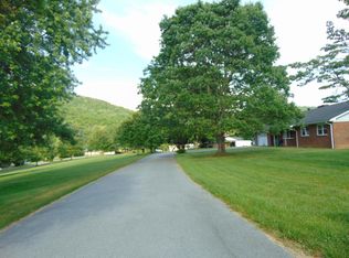 717 Circle Dr, Marlinton, WV 24954