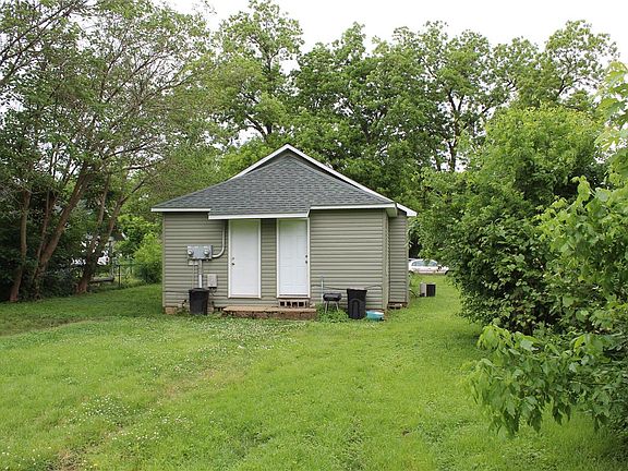 4th image of 408-410 N C St