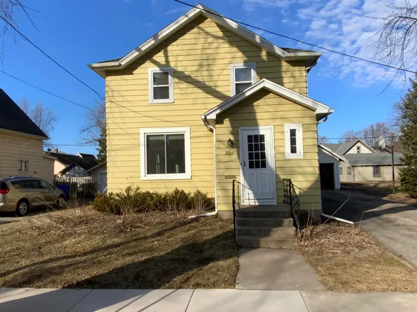 907 N Fair St, Appleton, WI 54911