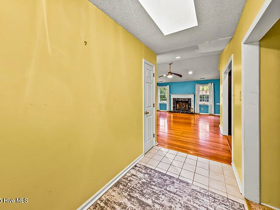 2nd image of 9314 Doris Drive