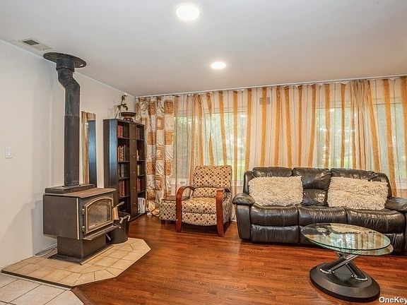 4th image of 228 Springmeadow Dr Unit G