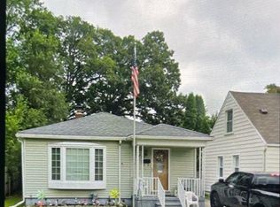 34280 Richard St, Wayne, MI 48184