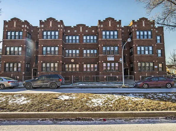1717 W 77th