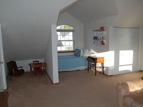 4th image of 1534 SE 62nd Ave
