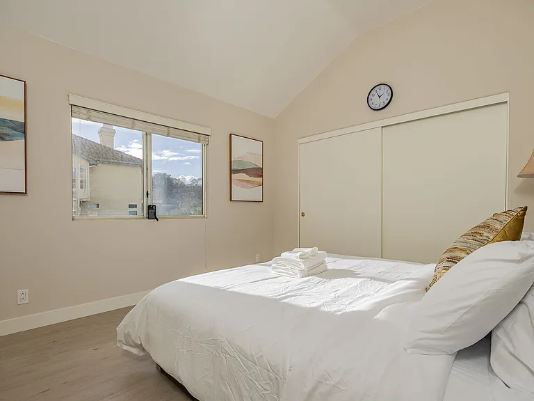 Benfield Pl — Photo 31