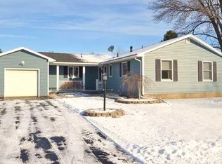 6 Catalina Dr, Rochester, NY 14622