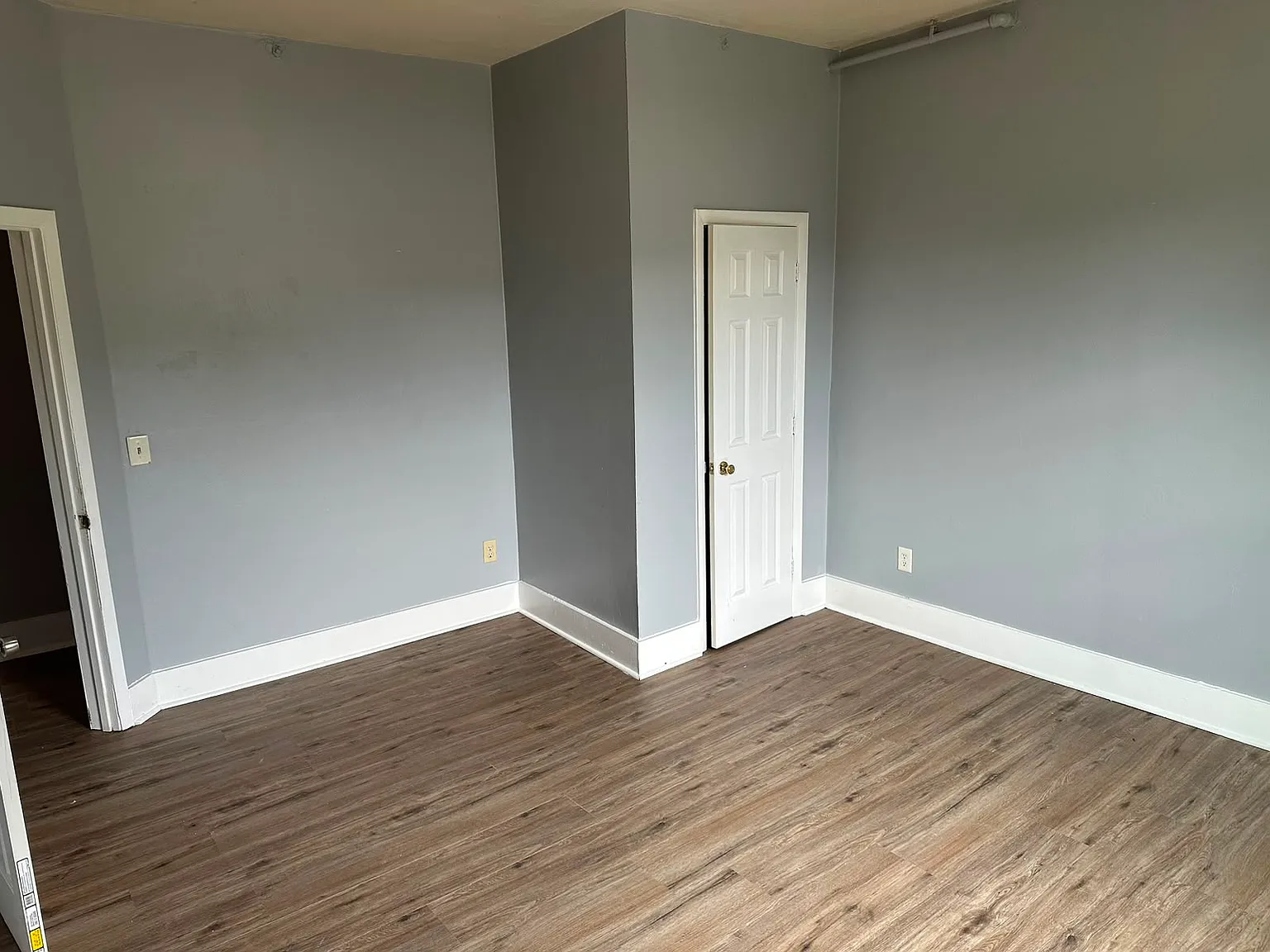 2 bed, 1200 sqft, $995 — Photo 3