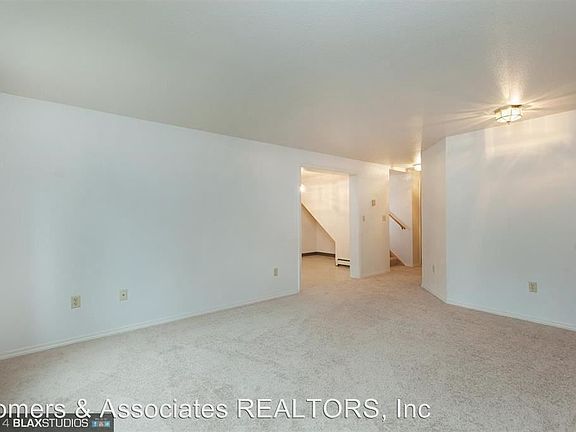 2nd image of 2319 Ravenbell St #1