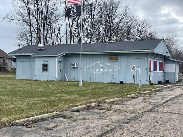 2260 S Belsay Rd, Burton, MI 48519