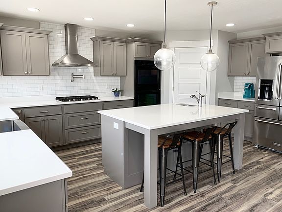 3rd image of 7089 W Romans View Pl