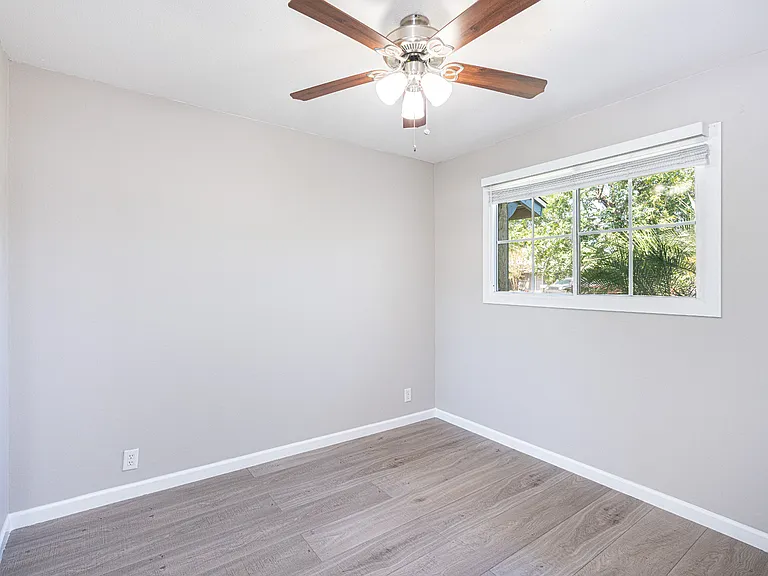 1512 S Beck Ave — Photo 13
