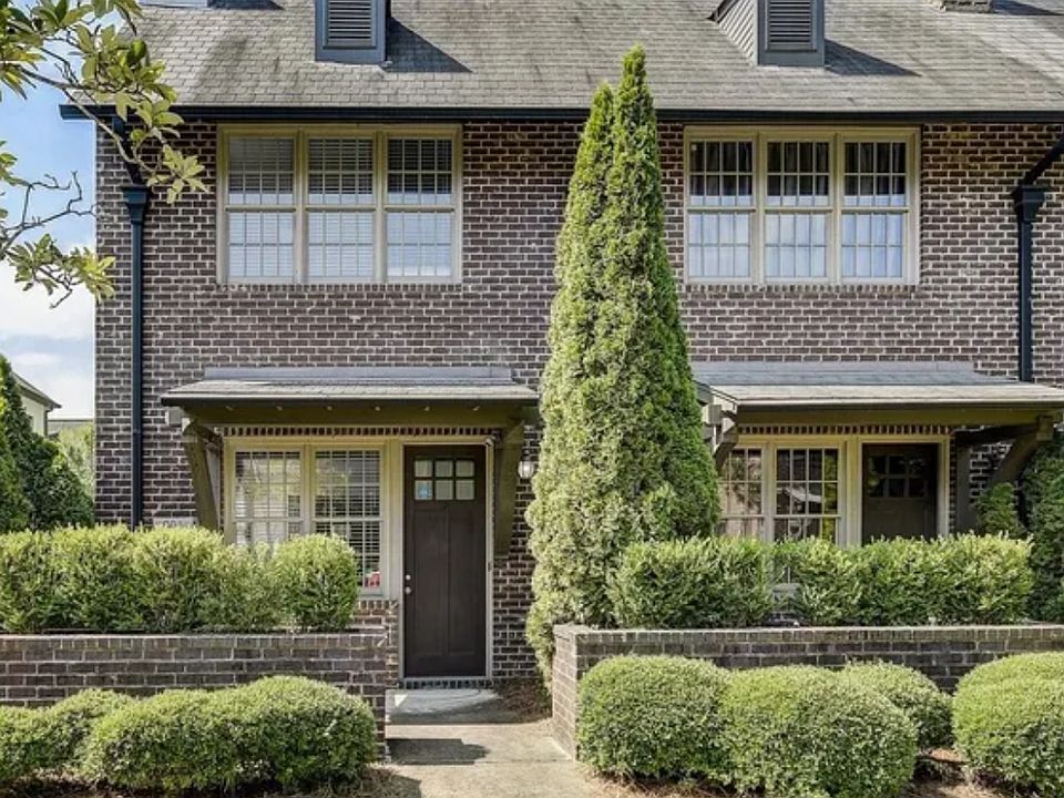 Front of Townhome