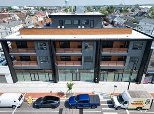 135 E Park Ave #3B, Long Beach, NY 11561