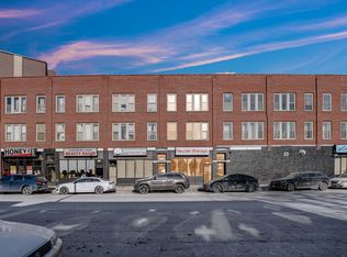 752 E 43rd St #2E, Chicago, IL