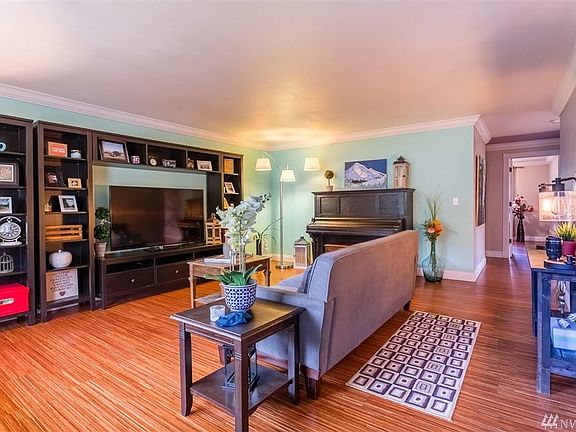 4th image of 13318 104th Avenue Ct NW
