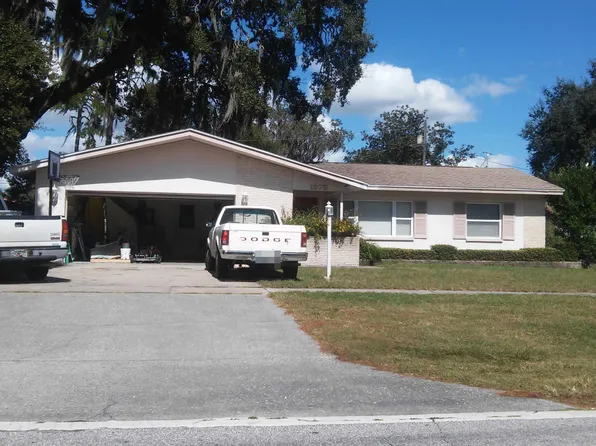 1576 Rosery Rd NE, Largo, FL 33770