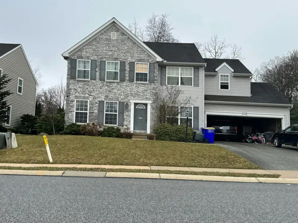6 Logan Dr, New Freedom, PA 17349