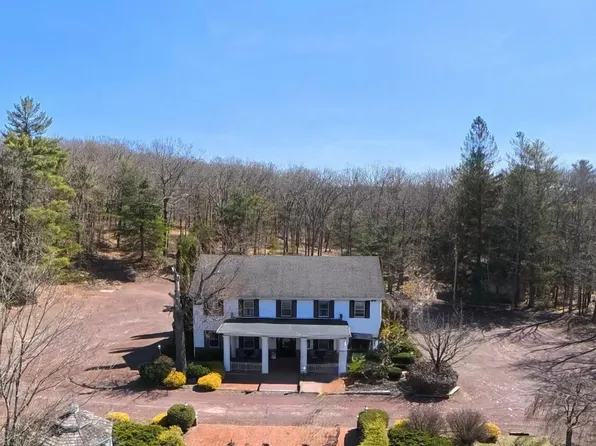 5501 Bear Creek Blvd, Bear Creek, PA 18602