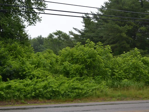 32 Quaboag St, Brookfield, MA 01506
