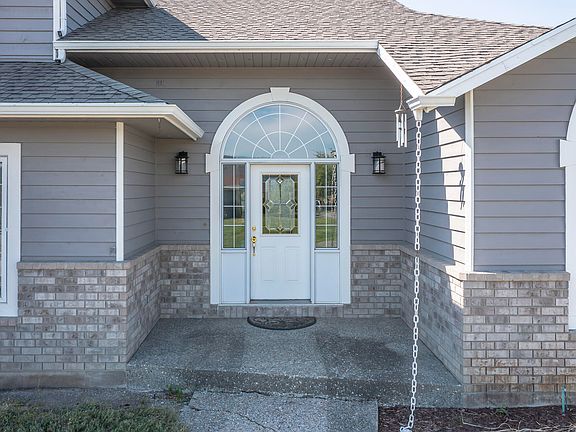 2nd image of 1107 Pinebrook Dr