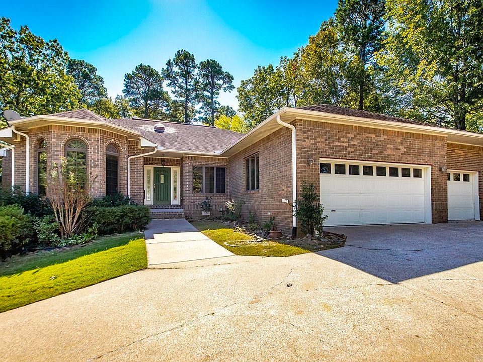 1st image of 233 Snead Dr