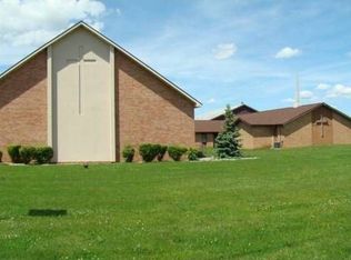 1116 W Hill Rd, Flint, MI 48507