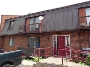 80 Main St APT C3, Windsor Locks, CT 06096