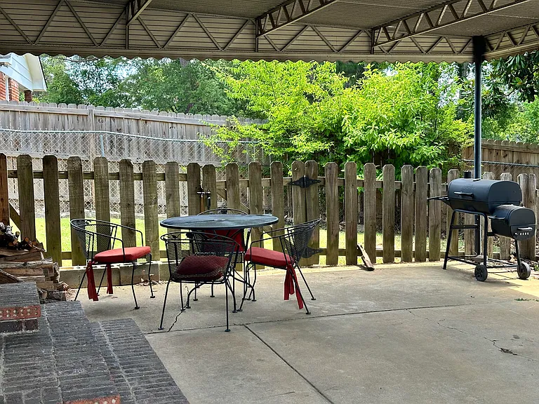 3202 Jottings Dr — Photo 3