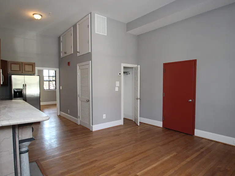 211 W Lanvale St — Photo 6