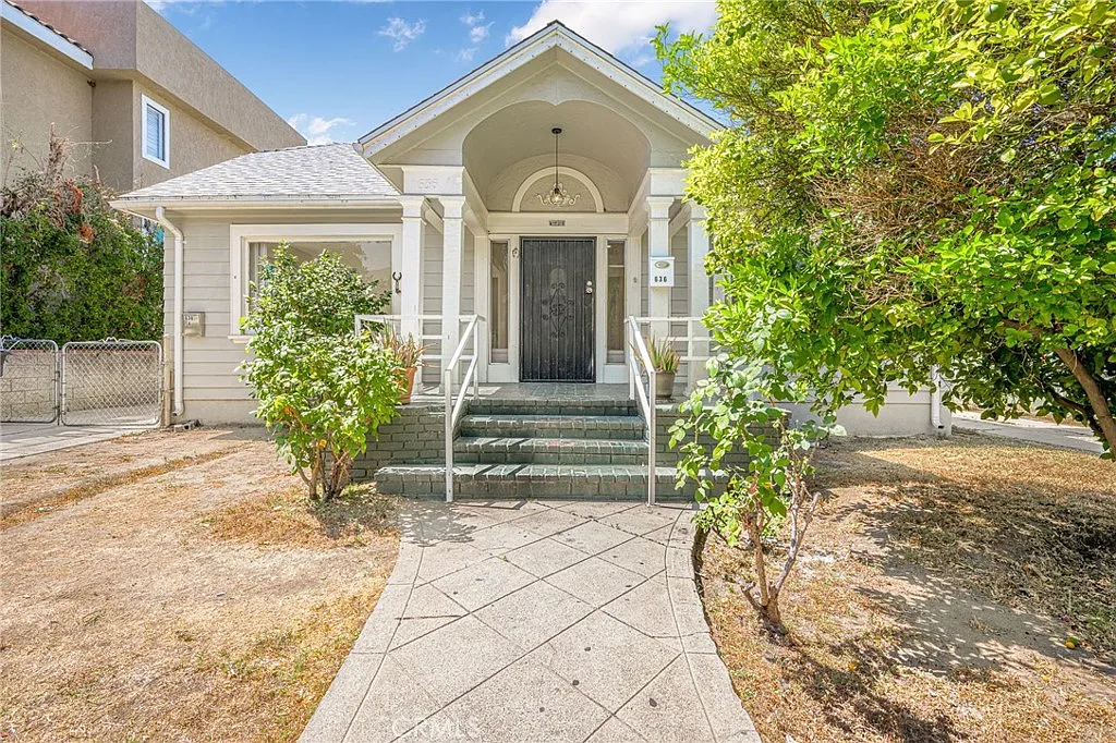4 bed, 1500 sqft, $3,995 — Photo 1