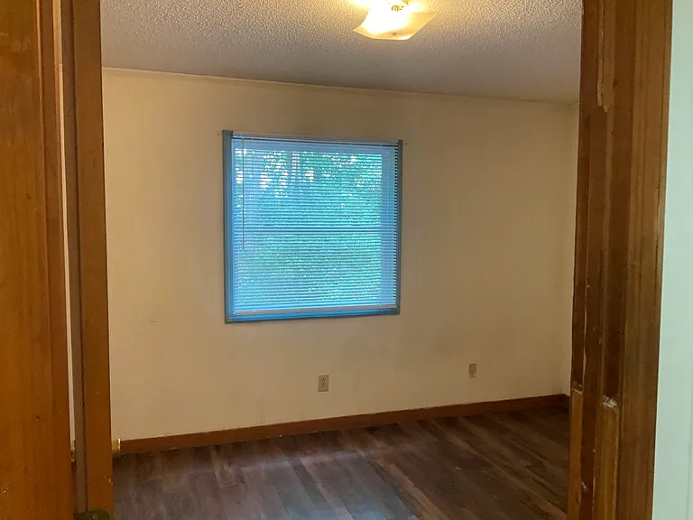 2 bed, 830 sqft, $700 — Photo 3