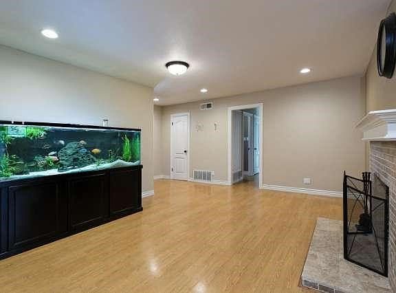 4th image of 6020 Fremont St