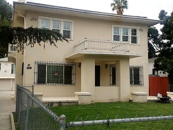 2nd image of 1327 N Orange Dr