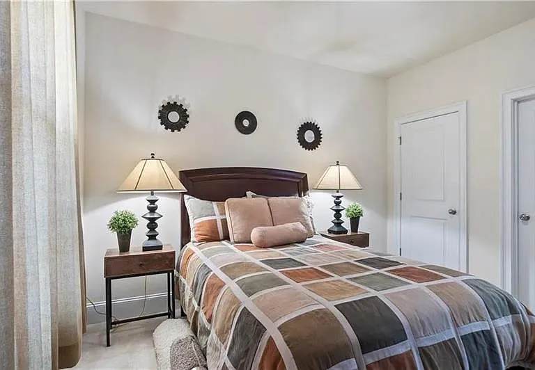 1440 Dahlia Dr — Photo 11