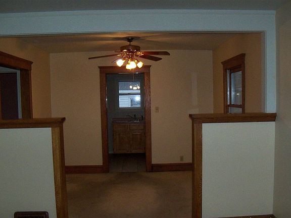 4th image of 1221 Loeser Ave