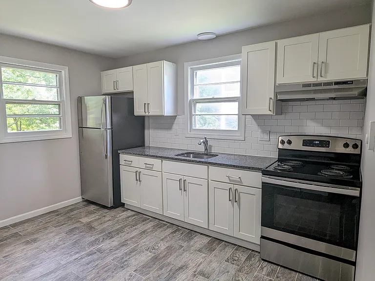 258 Birchfield Dr #2 — Photo 1