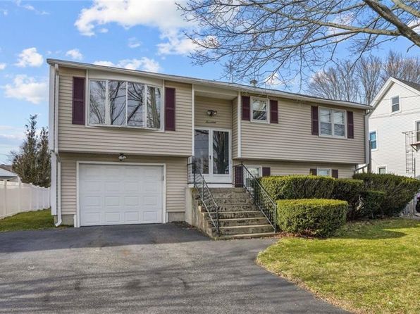 Johnston RI Real Estate - Johnston RI Homes For Sale | Zillow