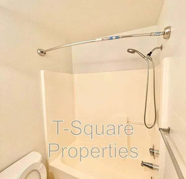 717 Cedar Ave #103 — Photo 7