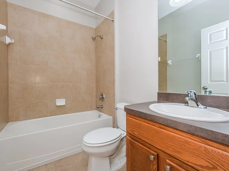 1807 Bonita Bluff Ct — Photo 15