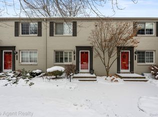 1724 Graefield Rd, Birmingham, MI 48009