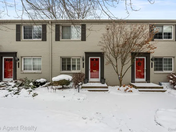 1724 Graefield Rd, Birmingham, MI 48009