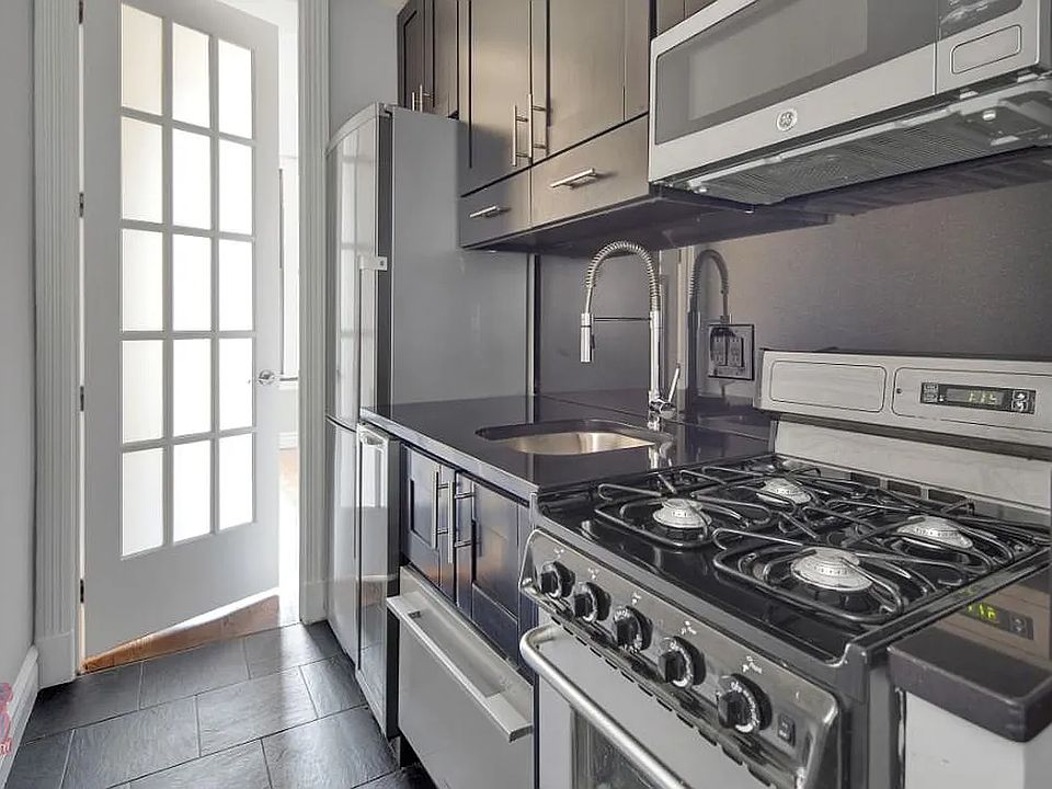 2nd image of 221 Mott St APT 2