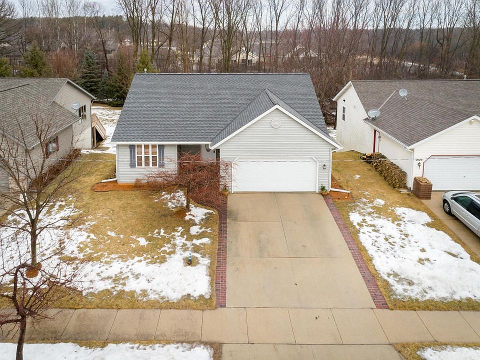 4 Bedroom 2 Bath With Walk Out