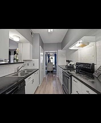 5th image of 2307 Southlake Ct